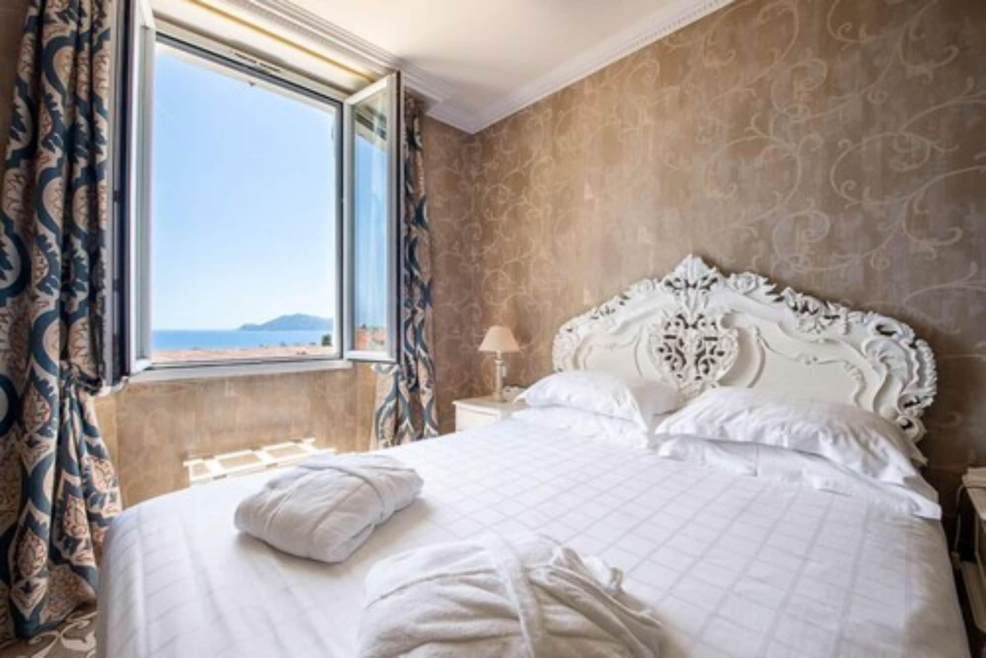 Hotel Chateau De La Tour Cannes Eksteriør billede