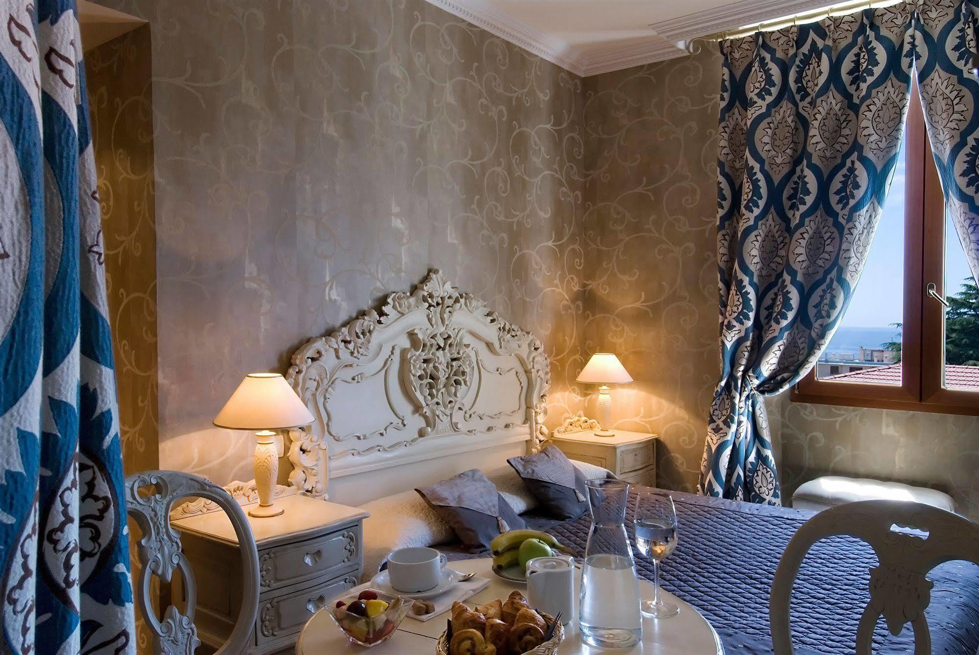 Hotel Chateau De La Tour Cannes Eksteriør billede